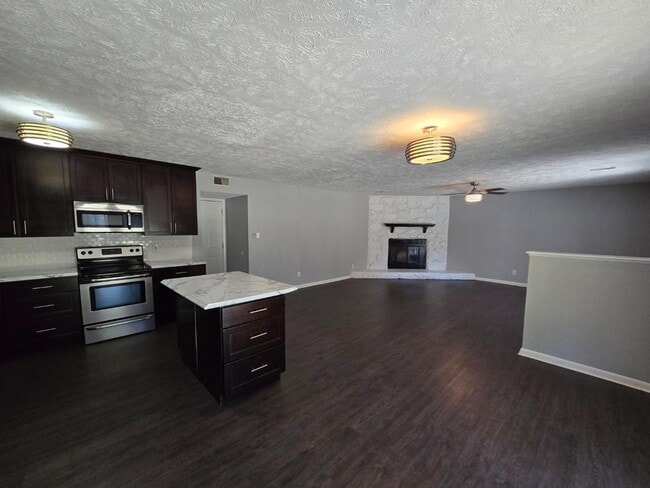 Building Photo - 6911 Wickersham Rd