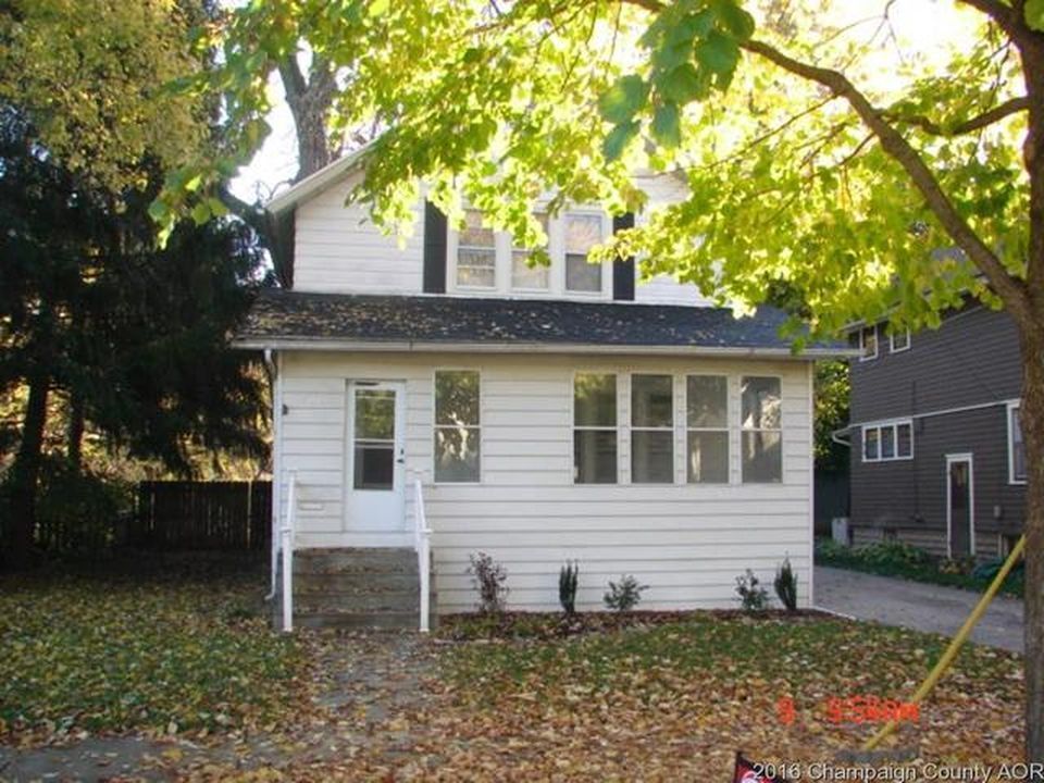 Primary Photo - Large 3bed/2bath with full basement