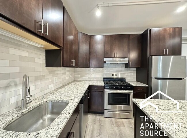 Foto del edificio - 1142 Maple Ave