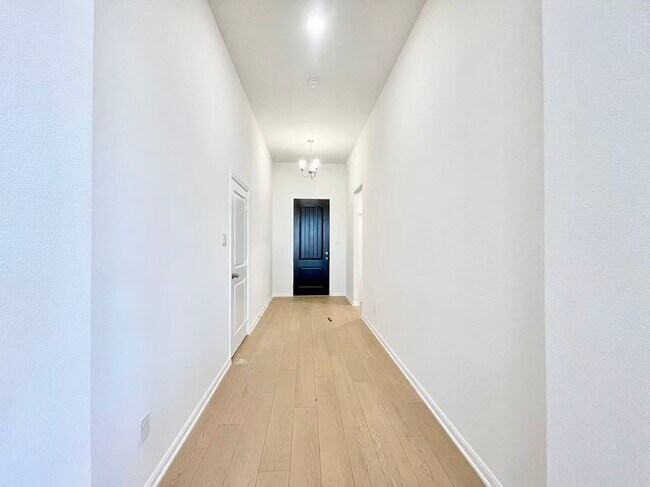 Foto del edificio - 16205 Garden Dr