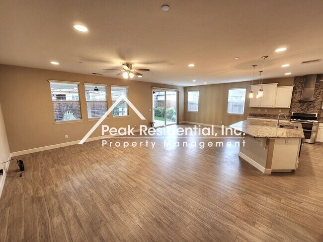 Foto del edificio - 3089 Octave Ave