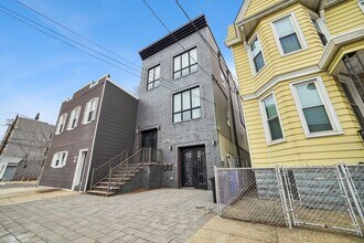 Building Photo - 46 Carlton Ave