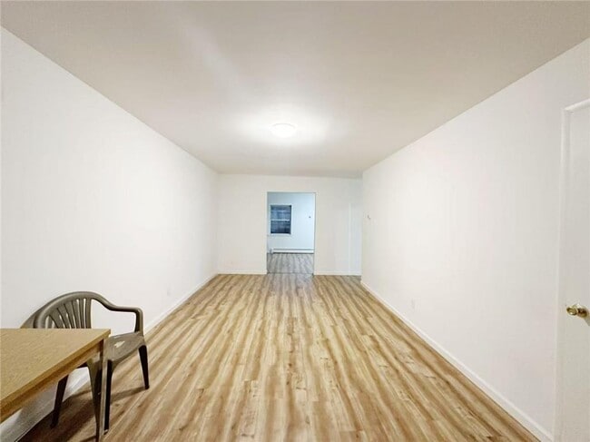 Foto del edificio - 108-51 63rd Dr