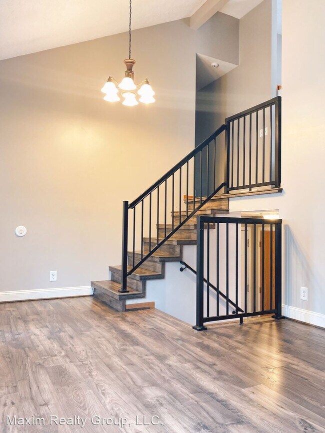 Foto del edificio - 3 br, 2 bath House - 7929 Bauman Ave