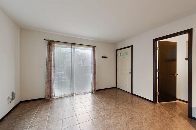 Foto del edificio - 1 bedroom in Seattle WA 98102