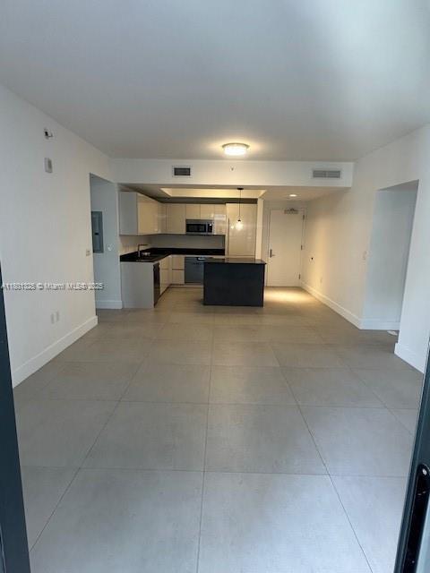 Building Photo - 1010 Brickell Ave
