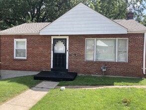 Building Photo - 5520 Floy Ave