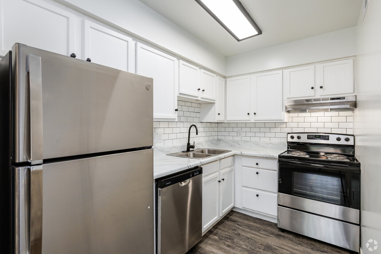 Primary Photo - Cove Harbor Townhomes