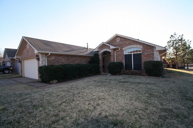 Building Photo - 2120 Fair Meadow Dr