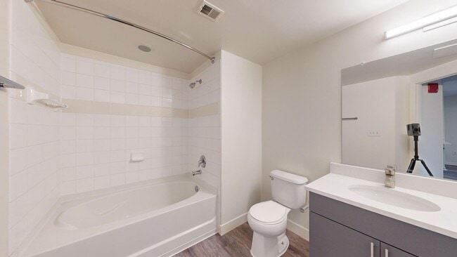 Interior Photo - 1301 Thomas Circle