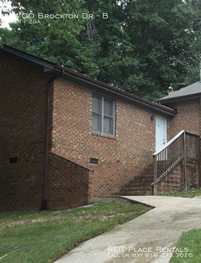 Foto principal - 4700 Brockton Dr