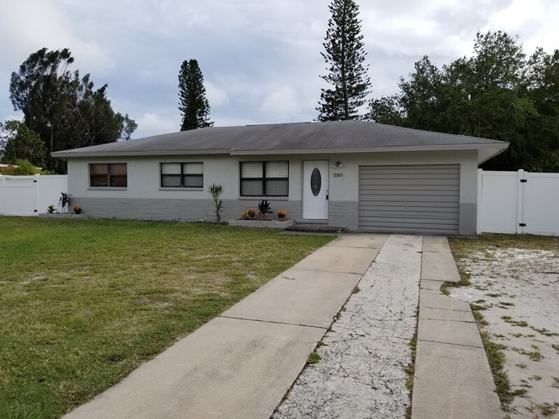 Foto principal - 2301 Florida Blvd