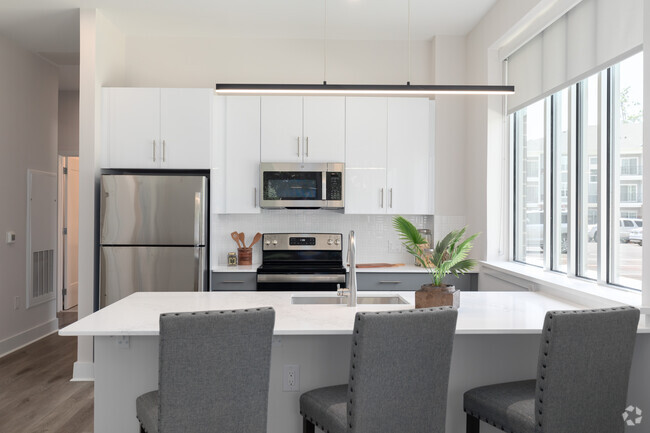 2BR, 2BA - 1,026SF - Kitchen - Horizon at Heritage Court