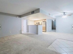 Building Photo - 8070 W Russell Rd Building Photo - 8070 W Russell Rd