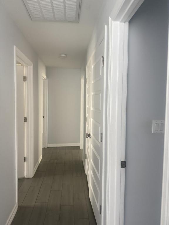Foto del edificio - 3921 Las Vistas Ln