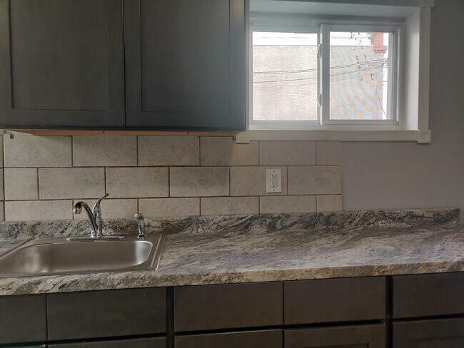 Foto del edificio - 238 N Edgewood St