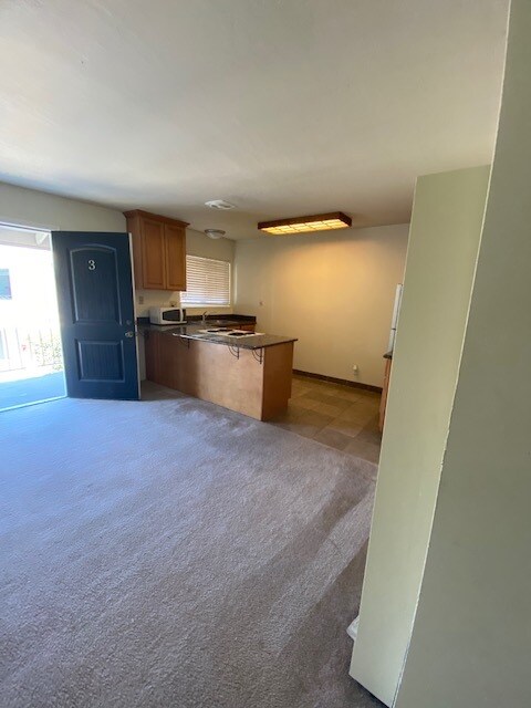 Building Photo - 3748 Underwood Dr