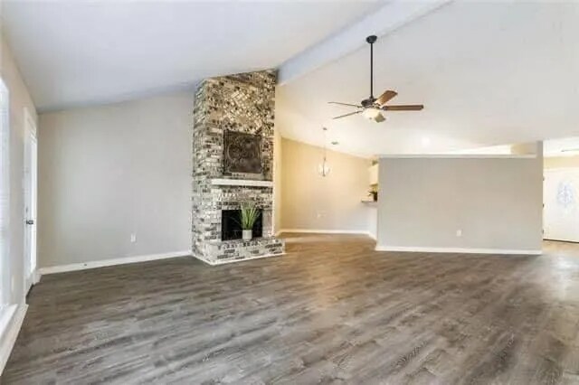 Foto del edificio - 110 Lake Village Blvd