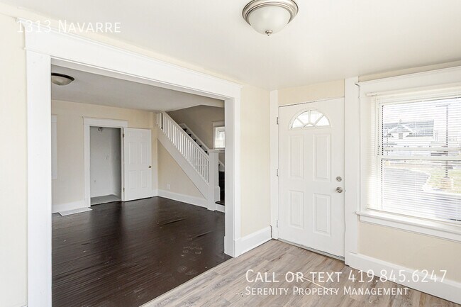 Building Photo - 1313 Navarre-