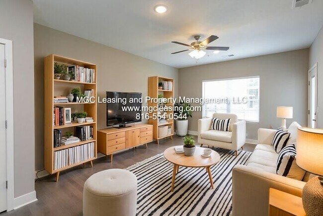 Building Photo - Modern Comfort Meets Everyday Convenience ...