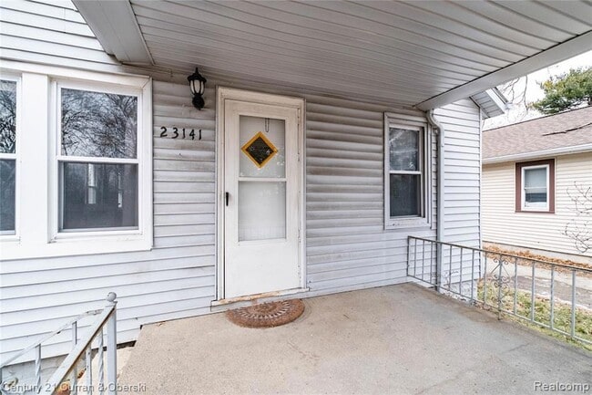 Building Photo - 23141 Harding Ave