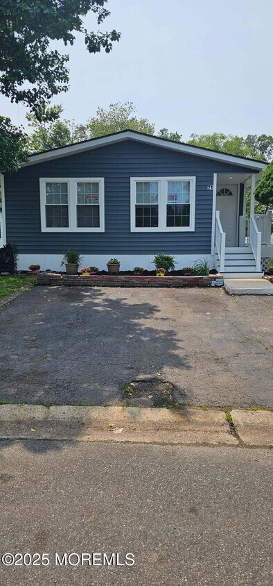 Foto principal - 21 Forest Dr