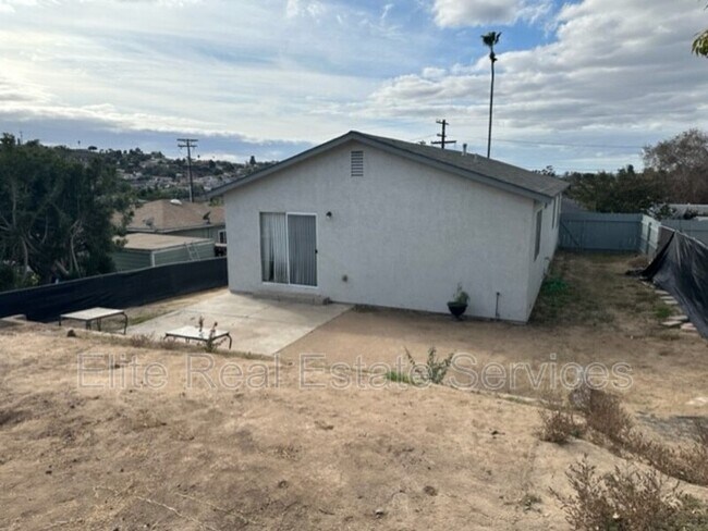 Foto del edificio - 725 Pidgeon St