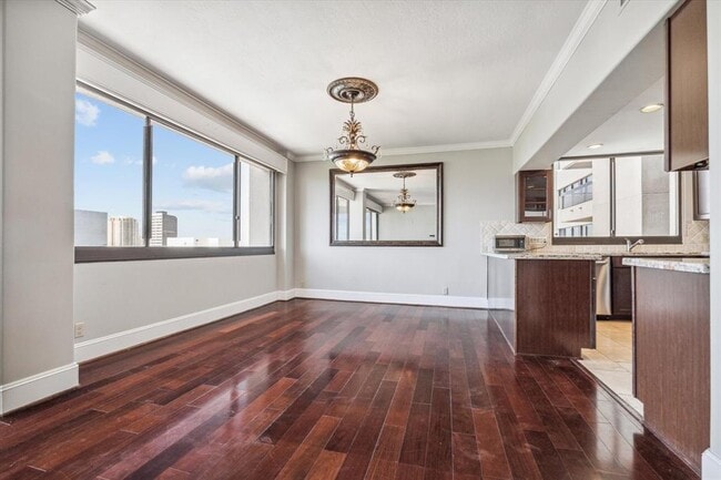 Foto del edificio - 49 Briar Hollow Ln