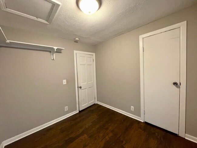 Building Photo - Charming 2-Bedroom Home in Godwin Heights ...