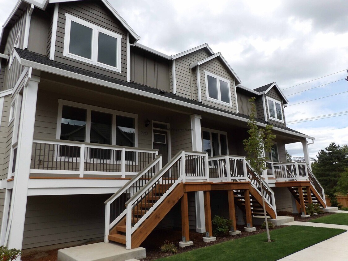 Primary Photo - Townhome in hillsboro