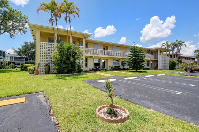 Foto del edificio - 1340 NW 19th Ter