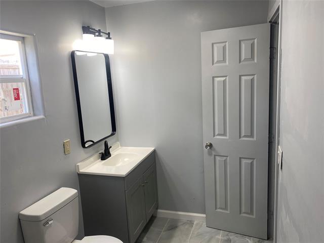 Building Photo - 1206 Red Bud St