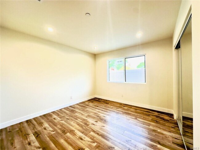 Foto del edificio - 15952 Cohasset St