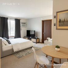 Building Photo - 209 Clay St