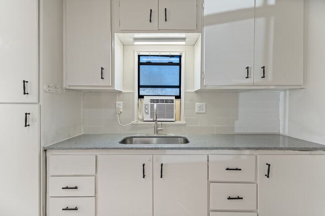 Foto del edificio - 1312 S Grand Ave