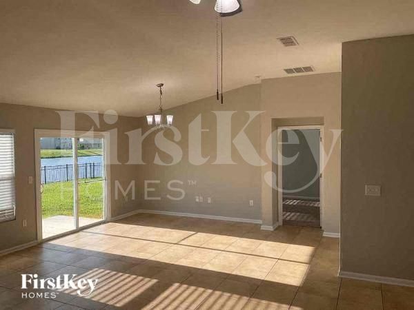 Foto del edificio - 12259 Crossfield Dr