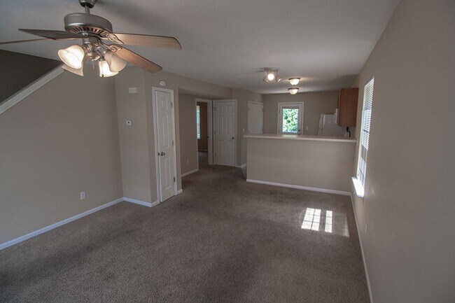 Foto del edificio - 4114-4116 Hidden Creek Ct.