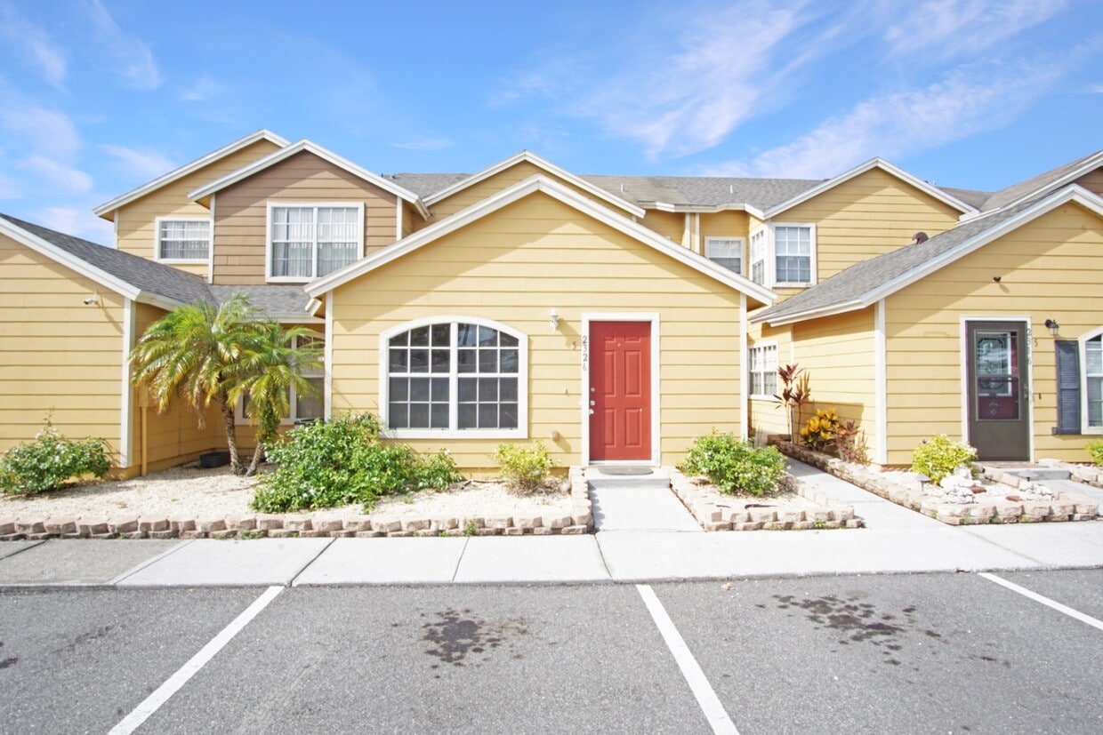 Primary Photo - 2326 Fan Palm Dr