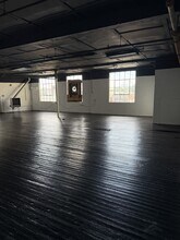 Building Photo - 903 N Keowee St