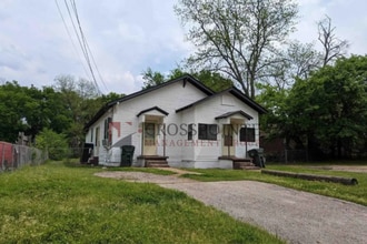 Building Photo - 1535 N Tenneha Ave