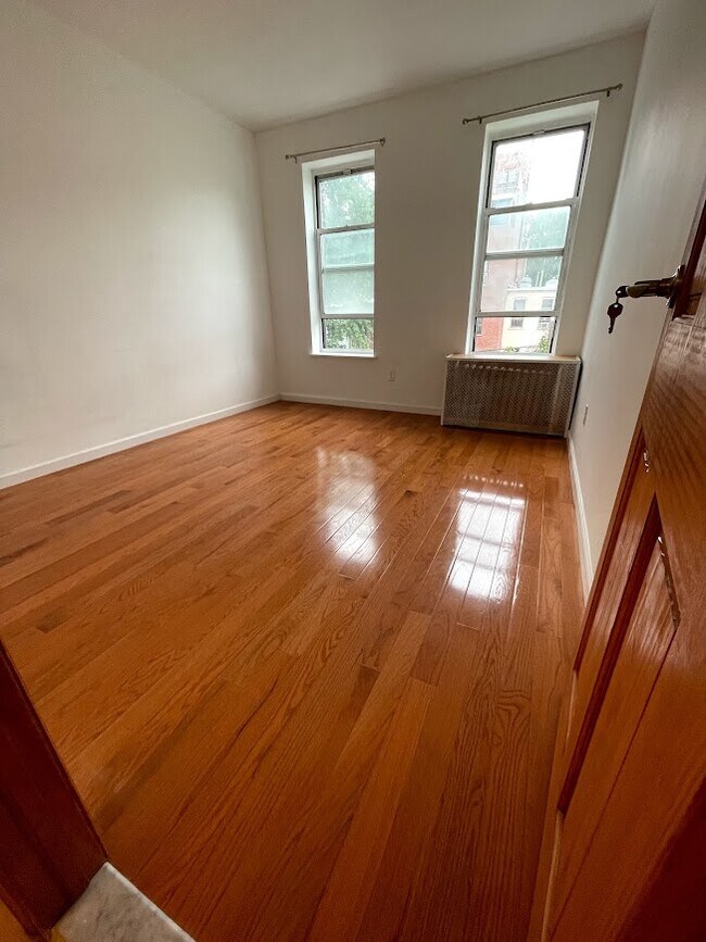 Bedroom #1 - 545 54th St