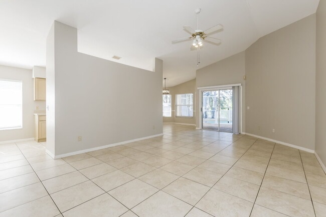 Foto del edificio - 4425 Preston Woods Dr