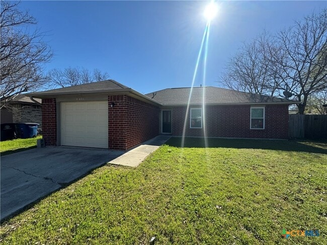 Building Photo - 2221 Michigan St