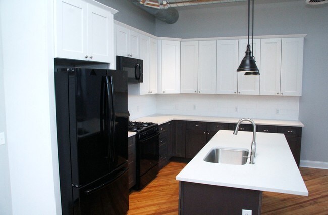 Foto del edificio - 321 E Williams St
