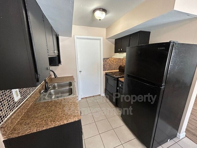 Photo - 1901 Hazel Ave House