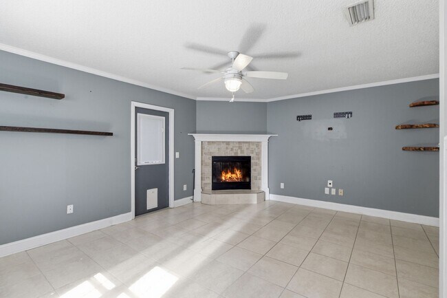 Foto del edificio - A Private Townhouse Getaway in Old Atlantic Beach