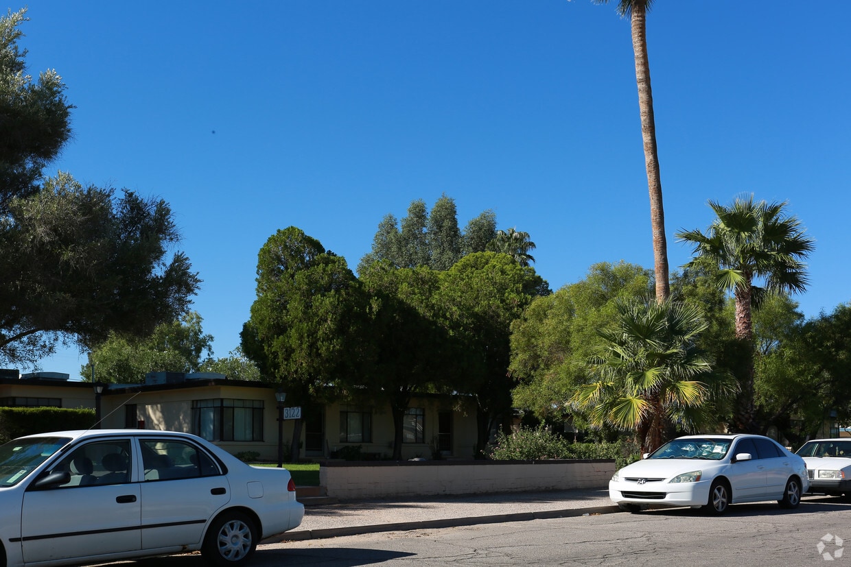Building Photo - 3122 E Terra Alta Blvd