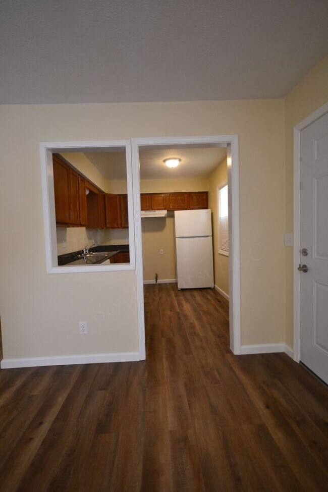 Foto del edificio - 402-404 E 17th St