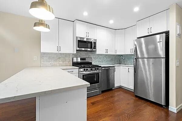 Foto del edificio - 211 Thompson St