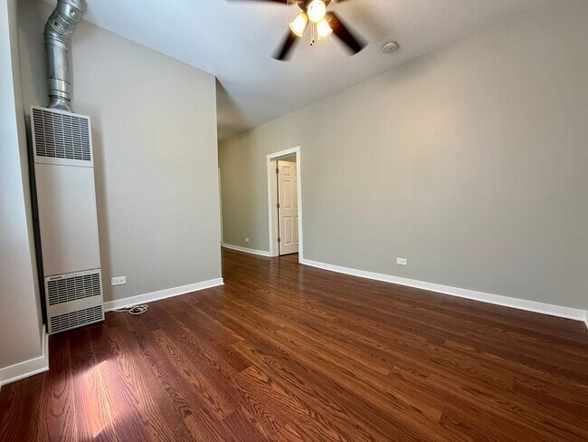 Foto del edificio - 3728 S Parnell Ave